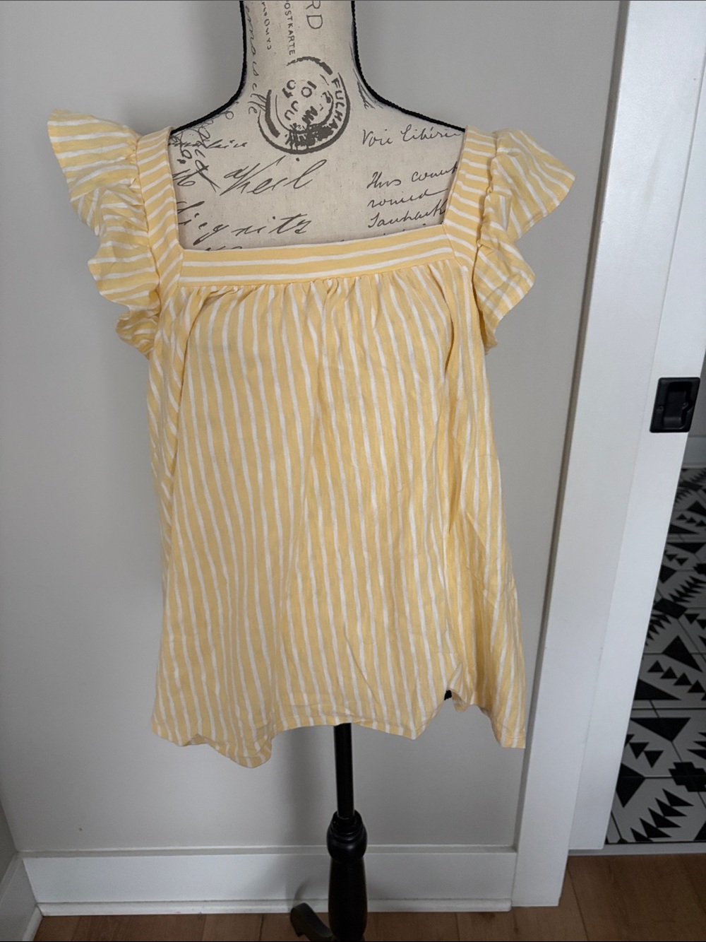 LC Lauren Conrad XL Yellow & White Striped Ruffle Sleeve Square Neck Top